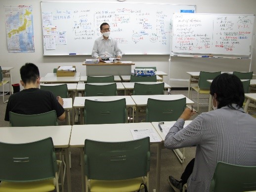 2年生の公務員受験コースの夏期講習の様子2